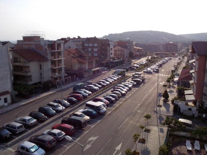 Alba Family Club Hotel Primorsko Exteriör bild