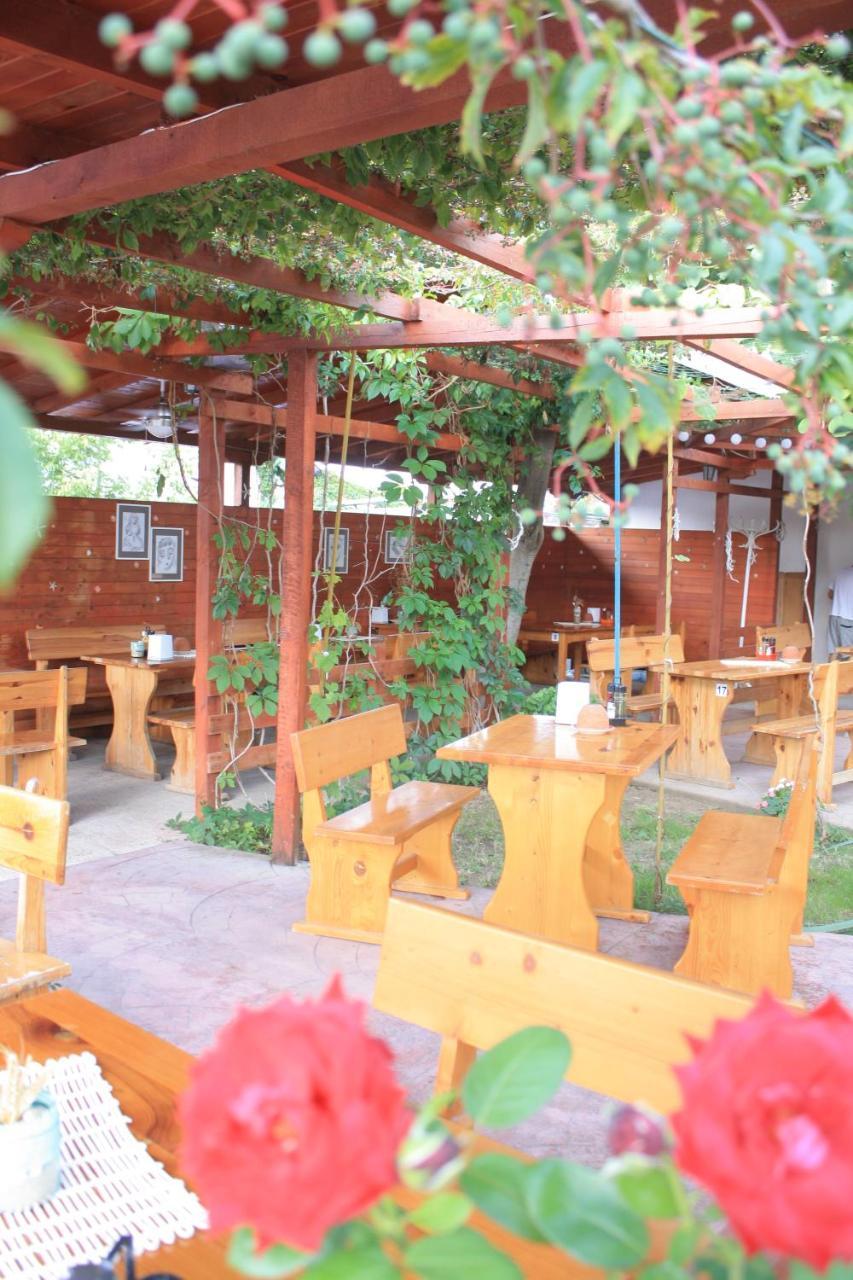 Alba Family Club Hotel Primorsko Exteriör bild